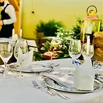 Boutique & Bio Wirtshaus Schwarzer Bock 4* אנסבאך