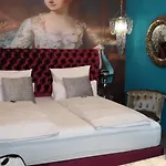 מלון Boutique & Bio Wirtshaus Schwarzer Bock 4*