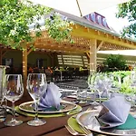Boutique & Bio Wirtshaus Schwarzer Bock מלון